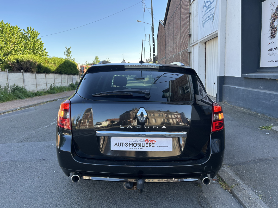 Renault Laguna Estate — 8