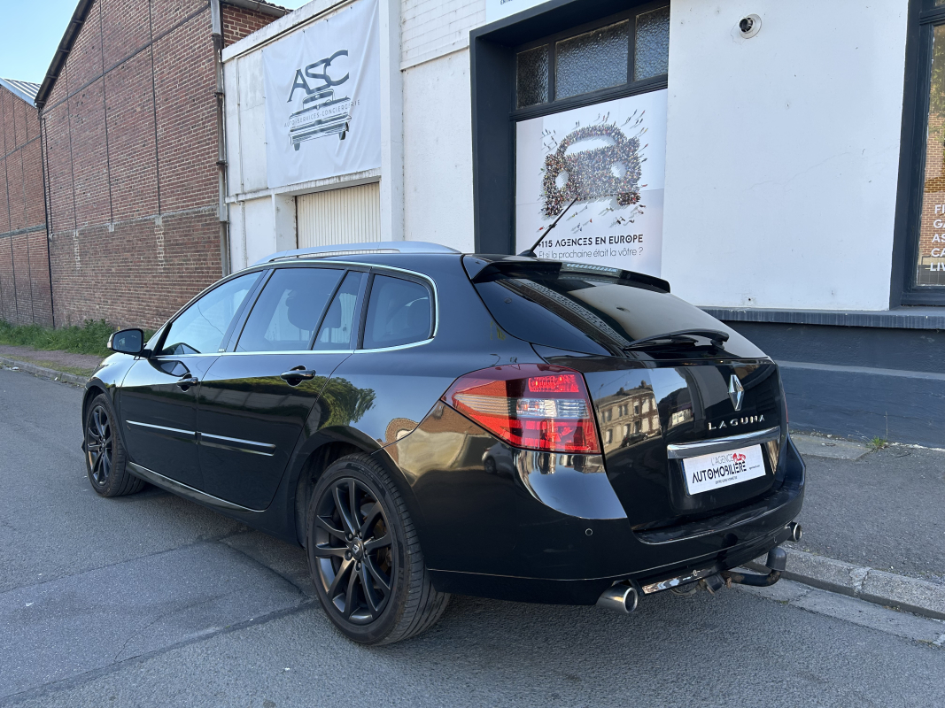 Renault Laguna Estate — 7