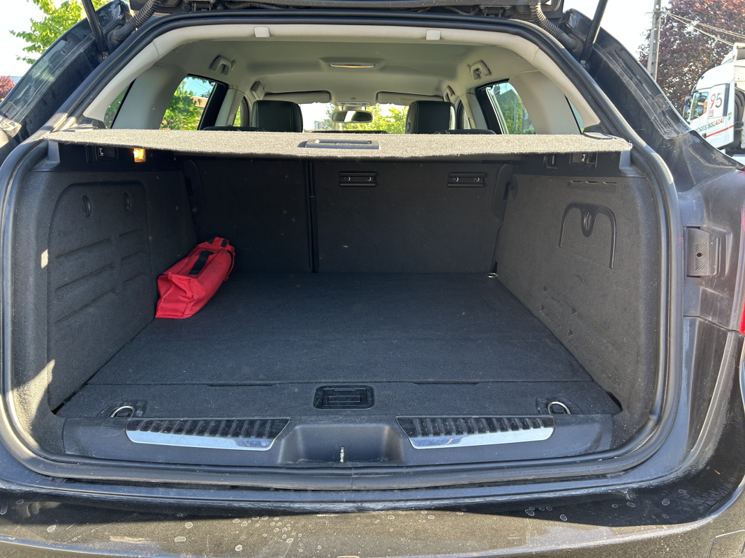 Renault Laguna Estate — 37