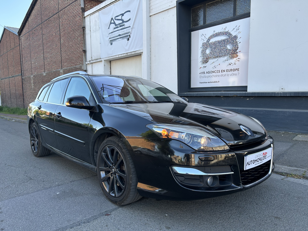 Renault Laguna Estate — 10