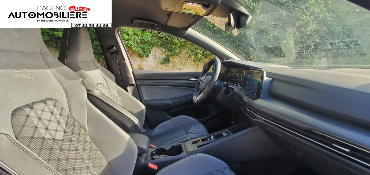 Volkswagen GOLF VIII — 15