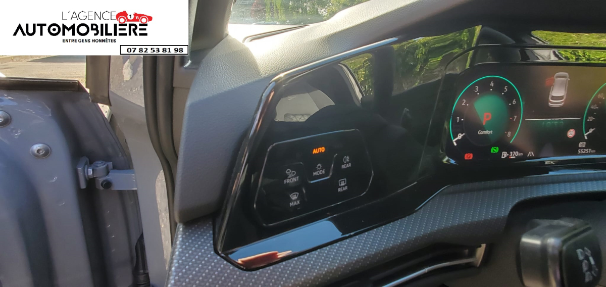 Volkswagen GOLF VIII — 12