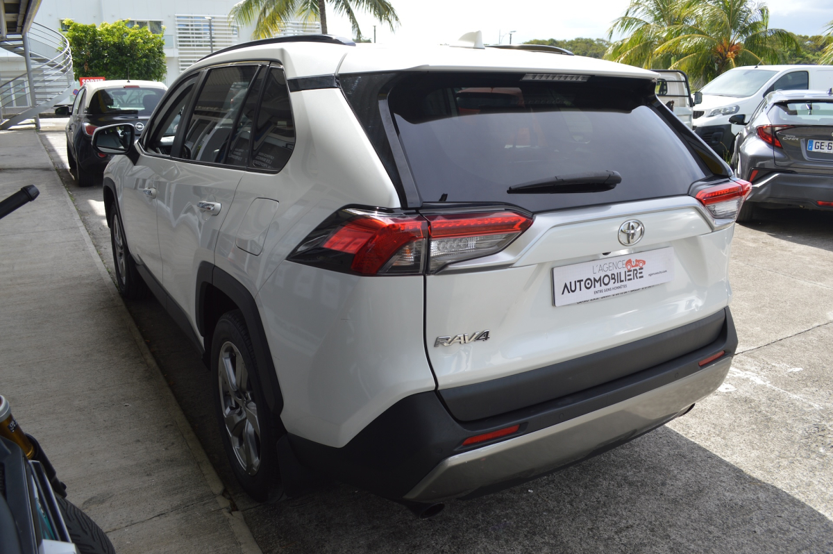 Toyota RAV4 — 5