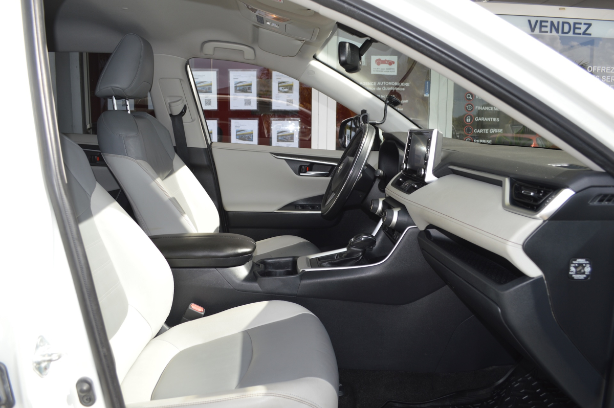 Toyota RAV4 — 10