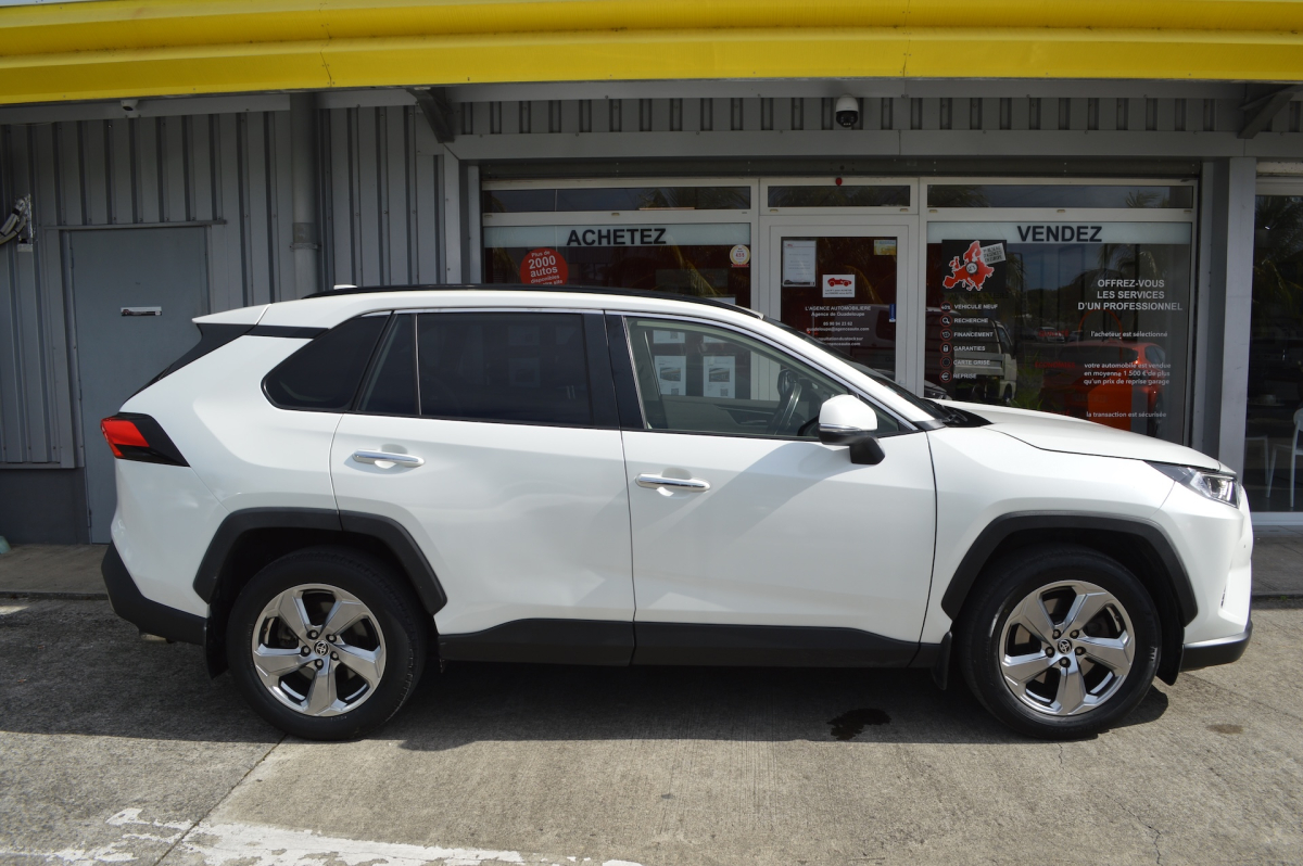 Toyota RAV4 — 8