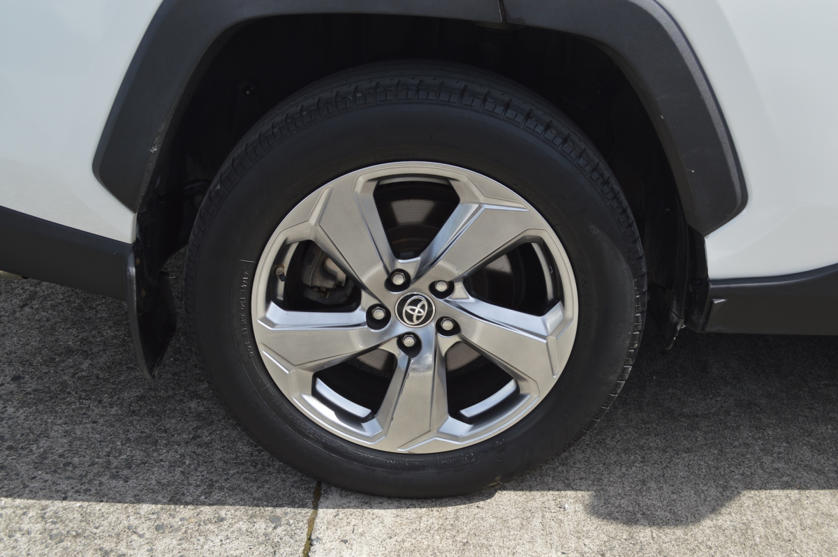 Toyota RAV4 — 14