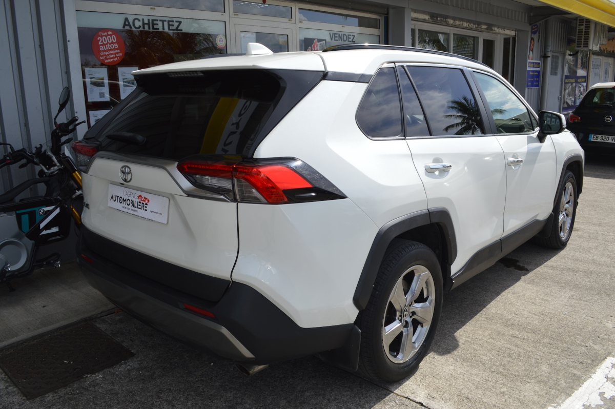 Toyota RAV4 — 7