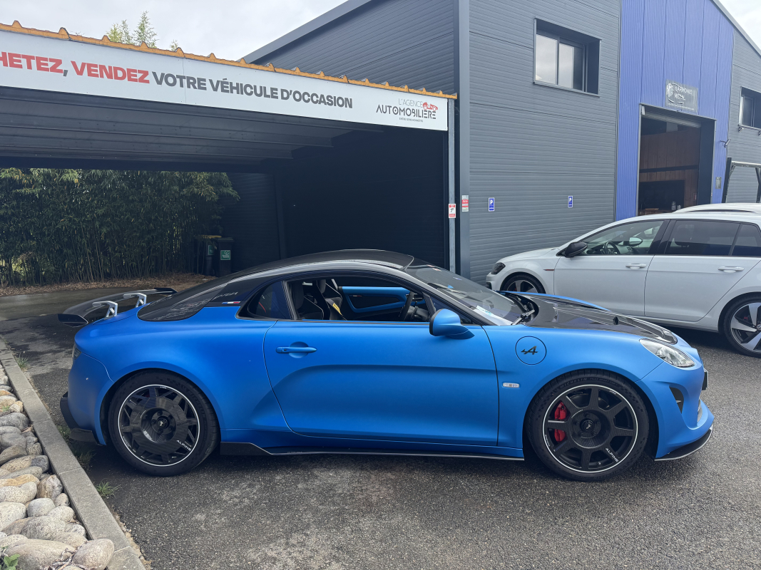 Alpine A110 — 9