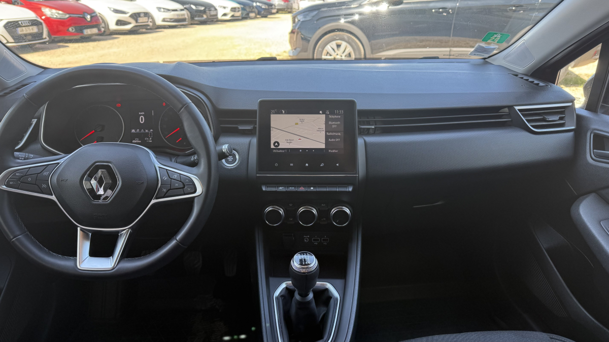 Renault Clio — 10