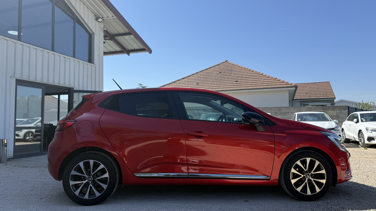 Renault Clio — 8