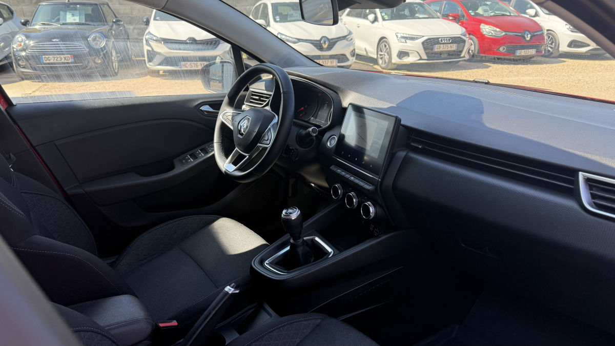 Renault Clio — 11