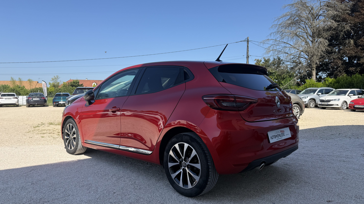 Renault Clio — 5