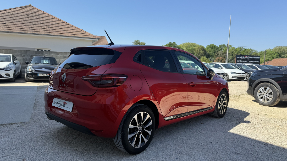Renault Clio — 7