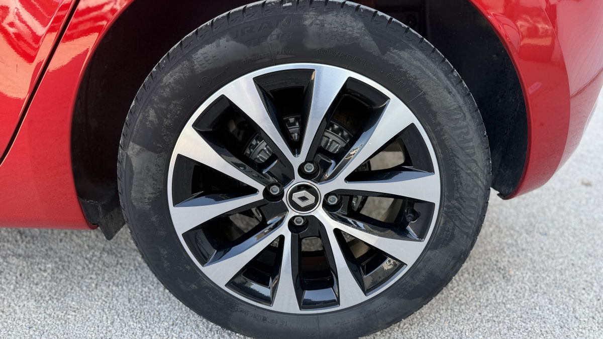 Renault Clio — 26