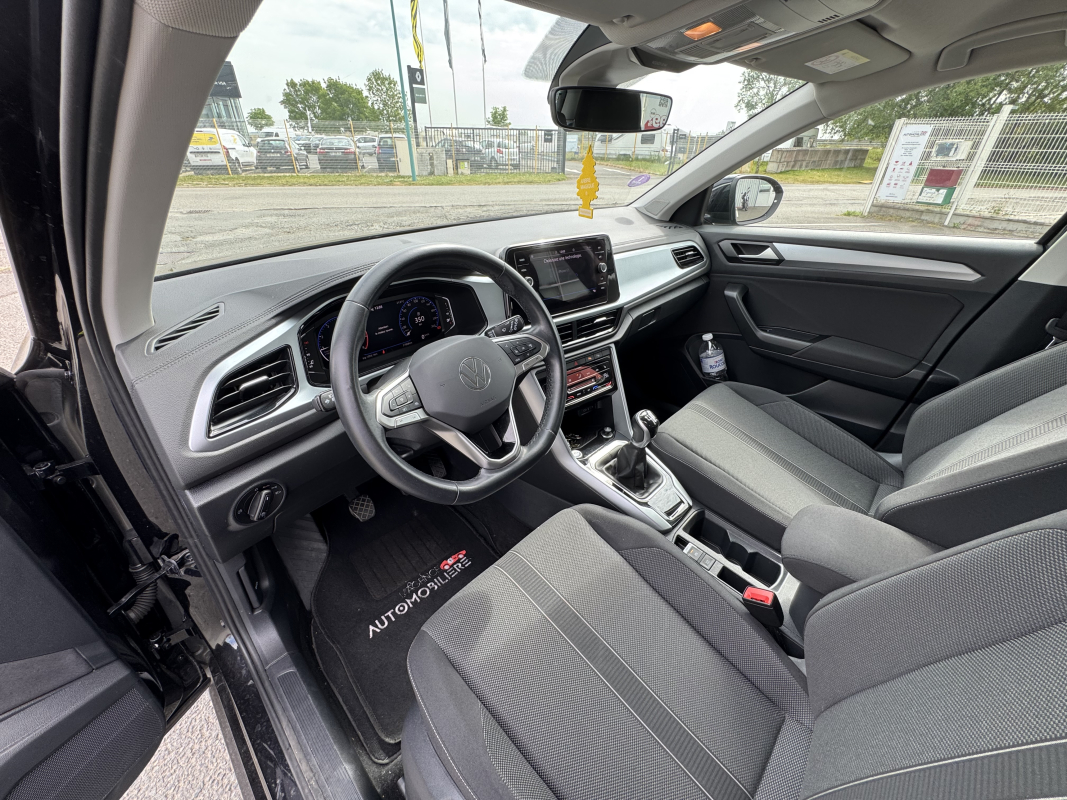 Volkswagen T-roc — 9
