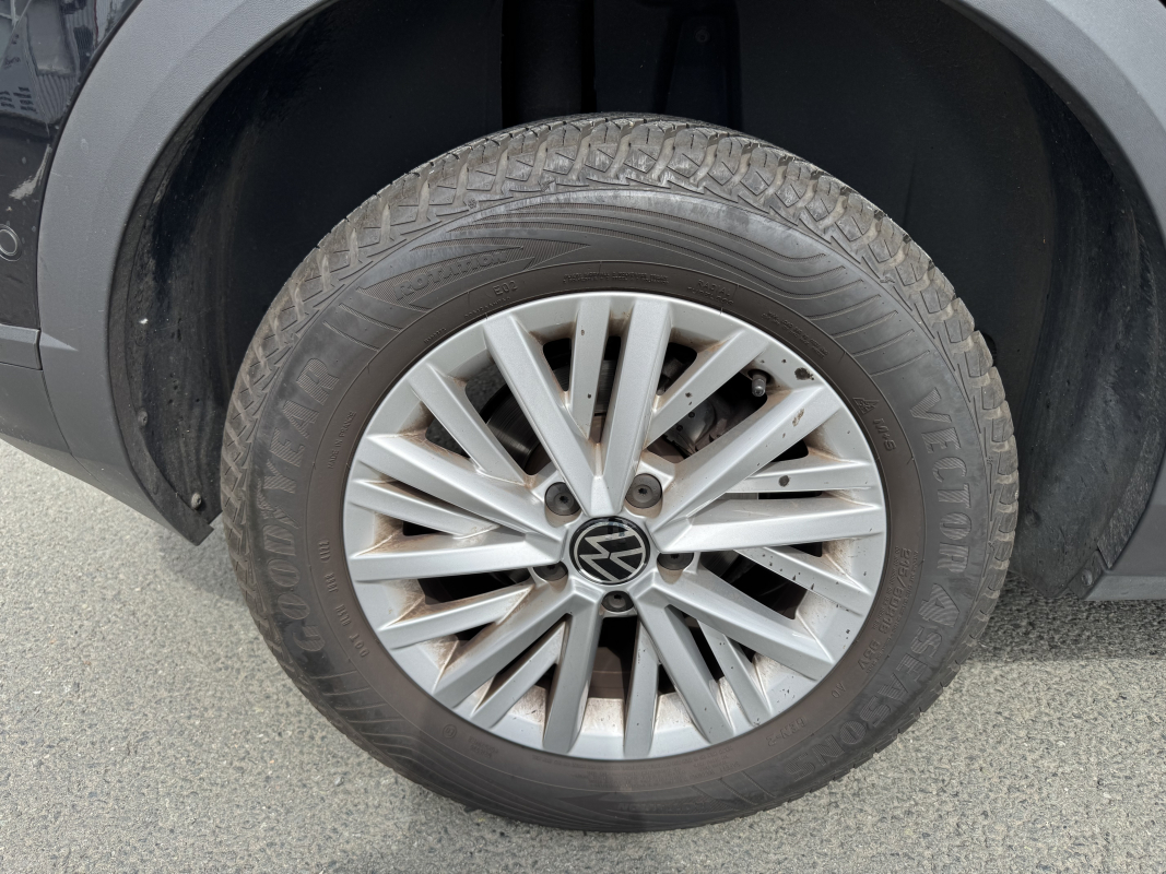 Volkswagen T-roc — 33