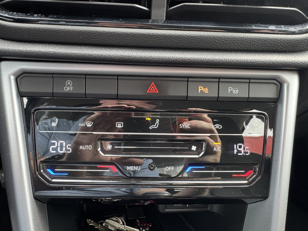 Volkswagen T-roc — 19