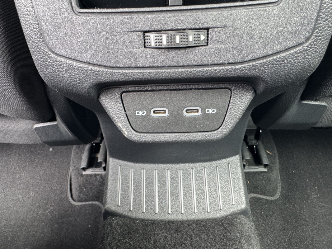 Volkswagen T-roc — 31