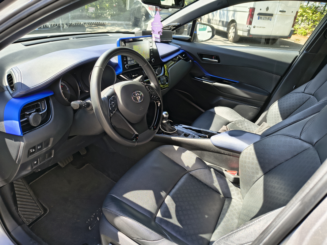 Toyota C-HR — 9