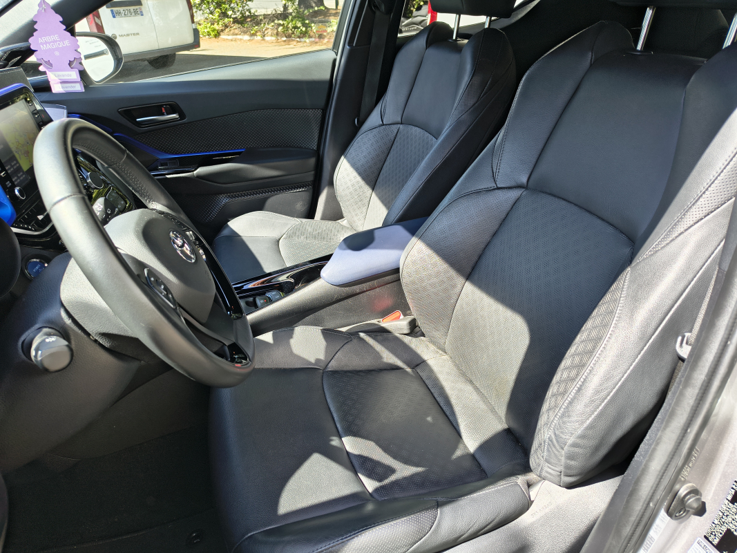 Toyota C-HR — 11