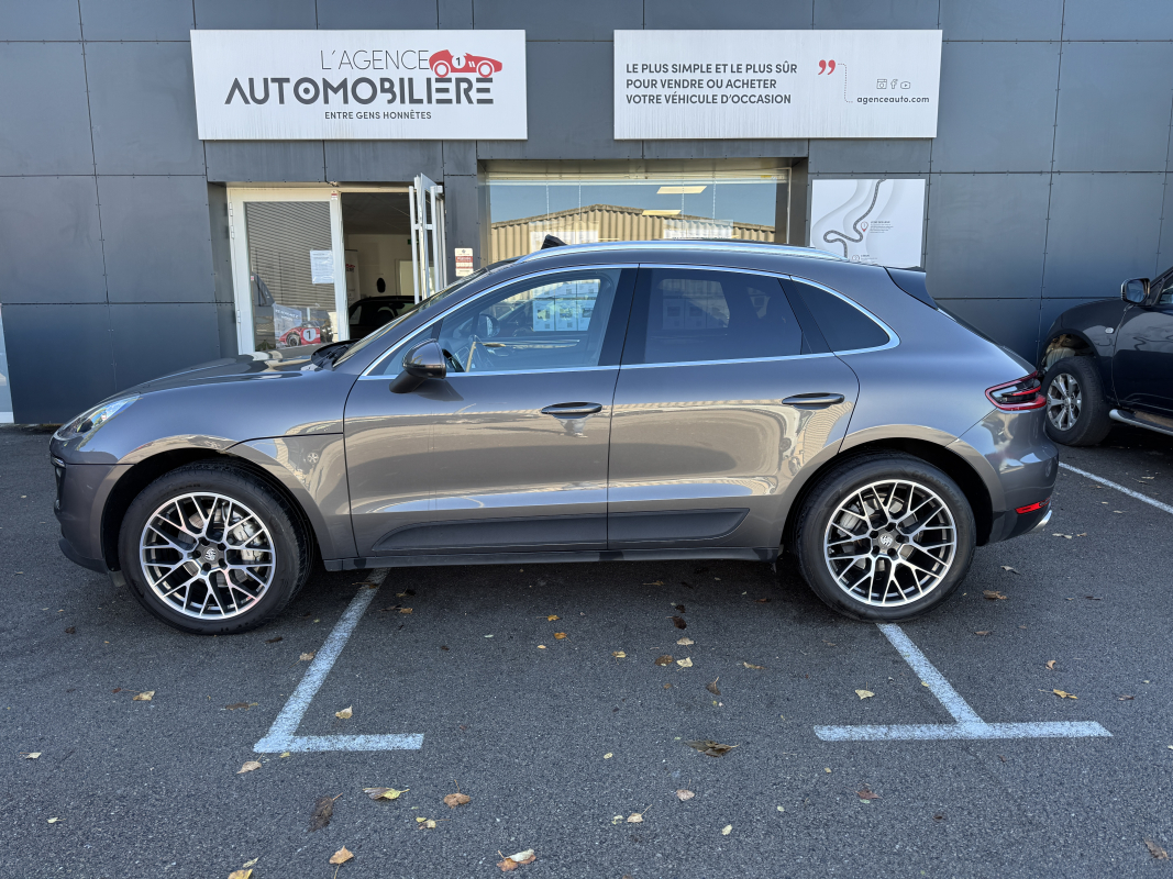 Porsche Macan — 4