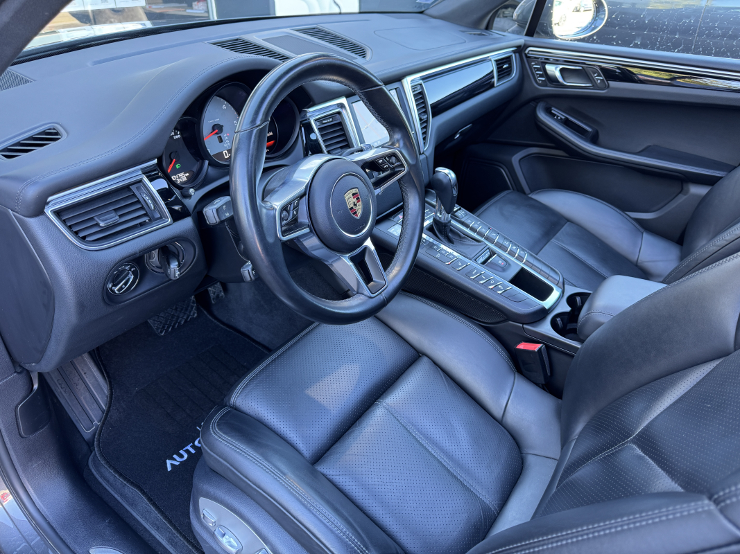 Porsche Macan — 7