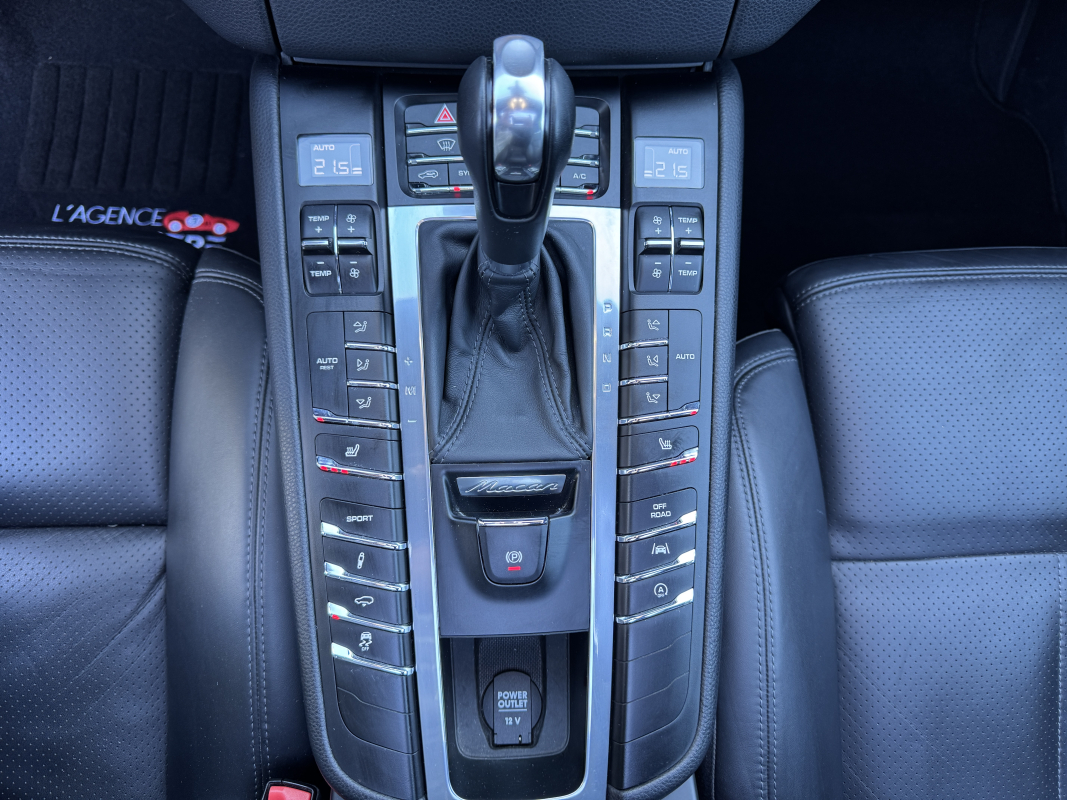 Porsche Macan — 15