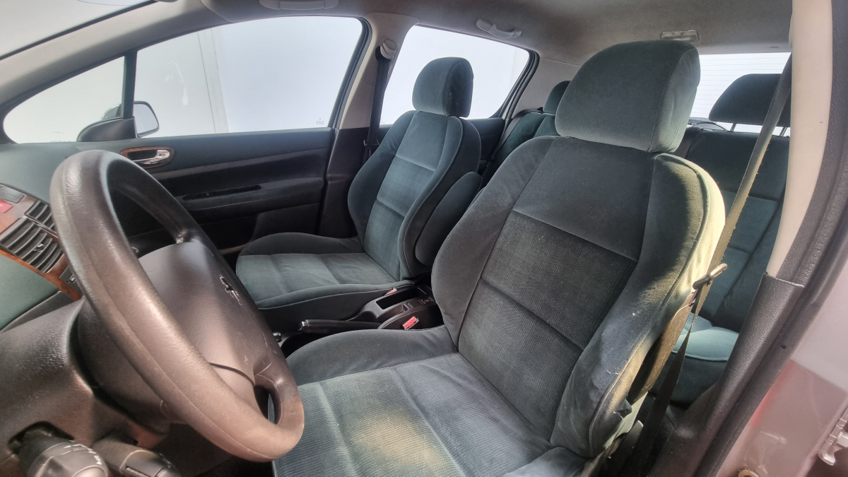 Peugeot 307 — 13