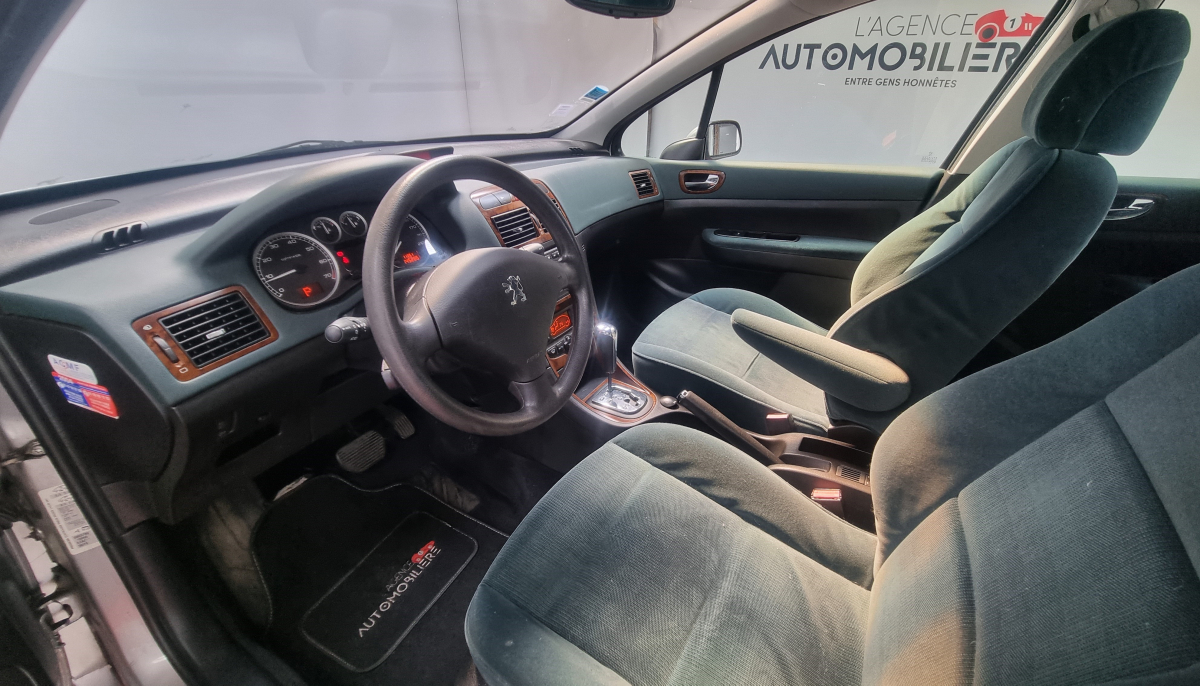 Peugeot 307 — 12