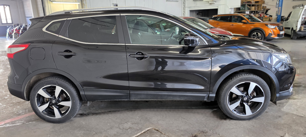 Nissan Qashqai — 18