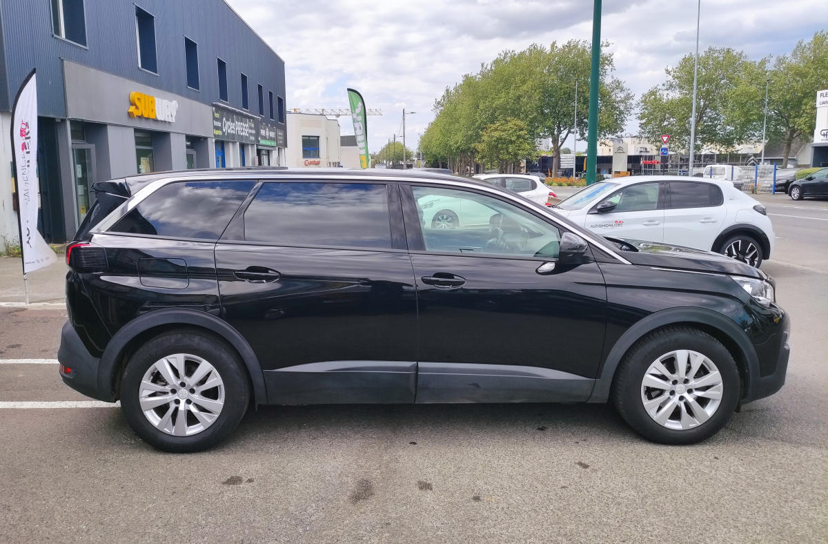 Peugeot 5008 — 6
