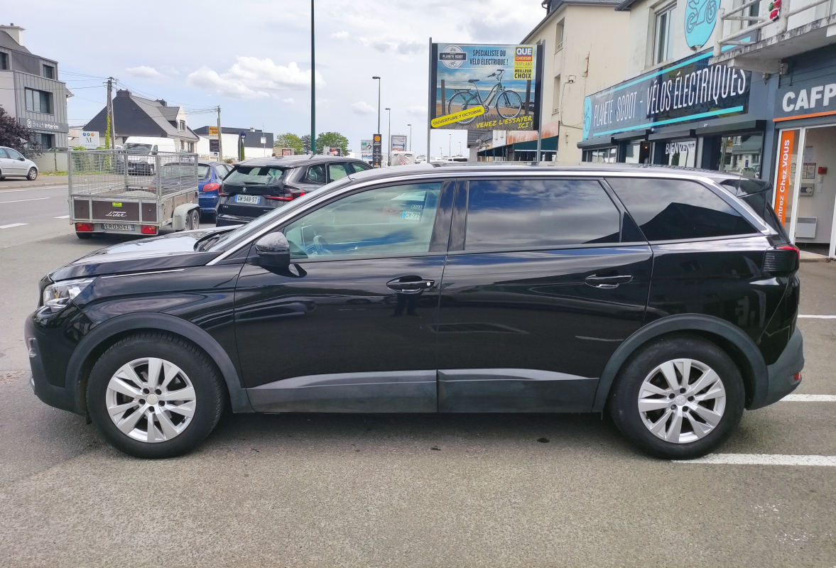Peugeot 5008 — 11
