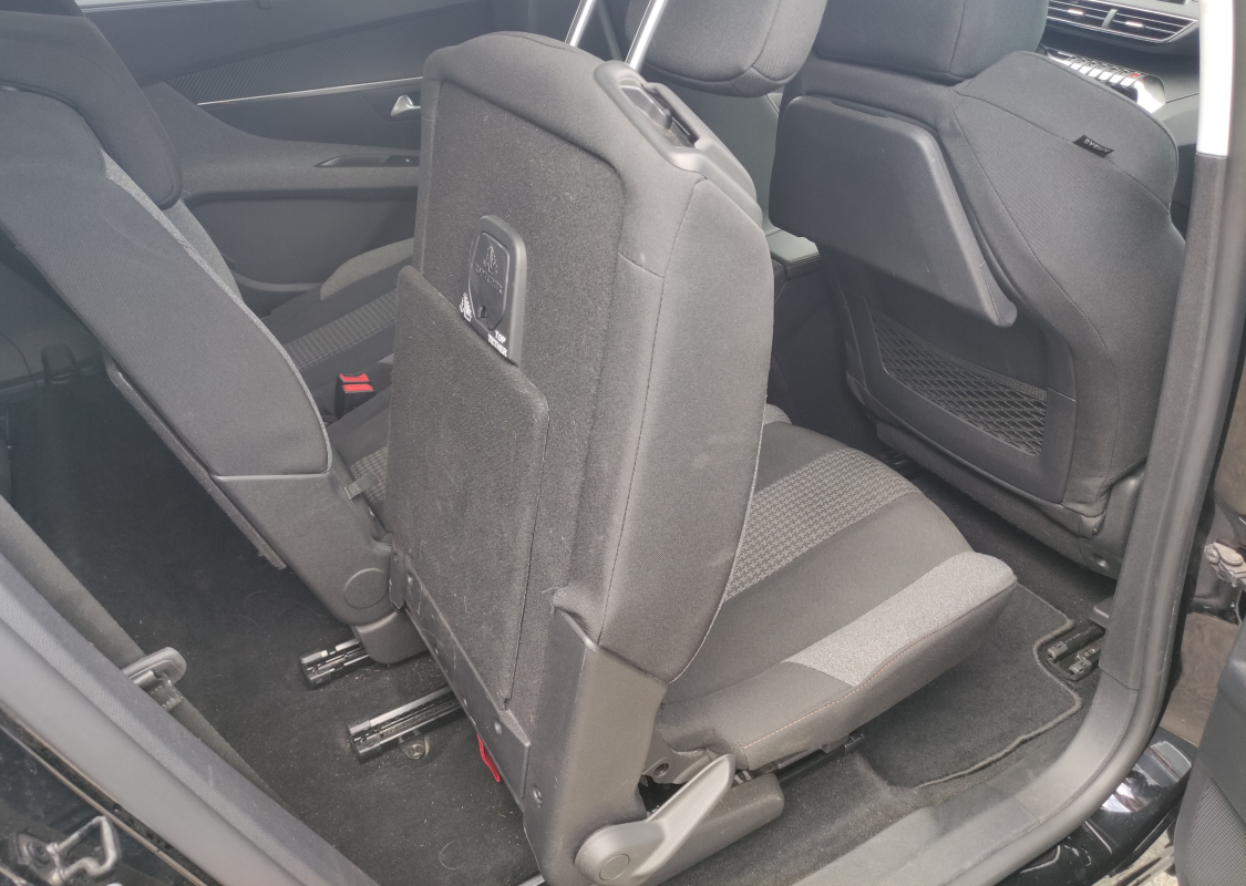 Peugeot 5008 — 23