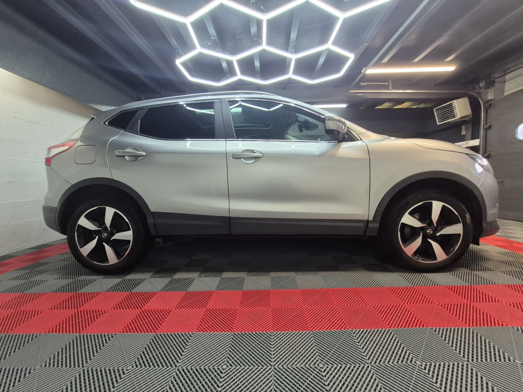 Nissan Qashqai — 5