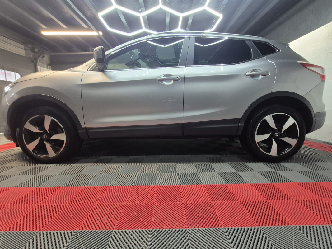 Nissan Qashqai — 10