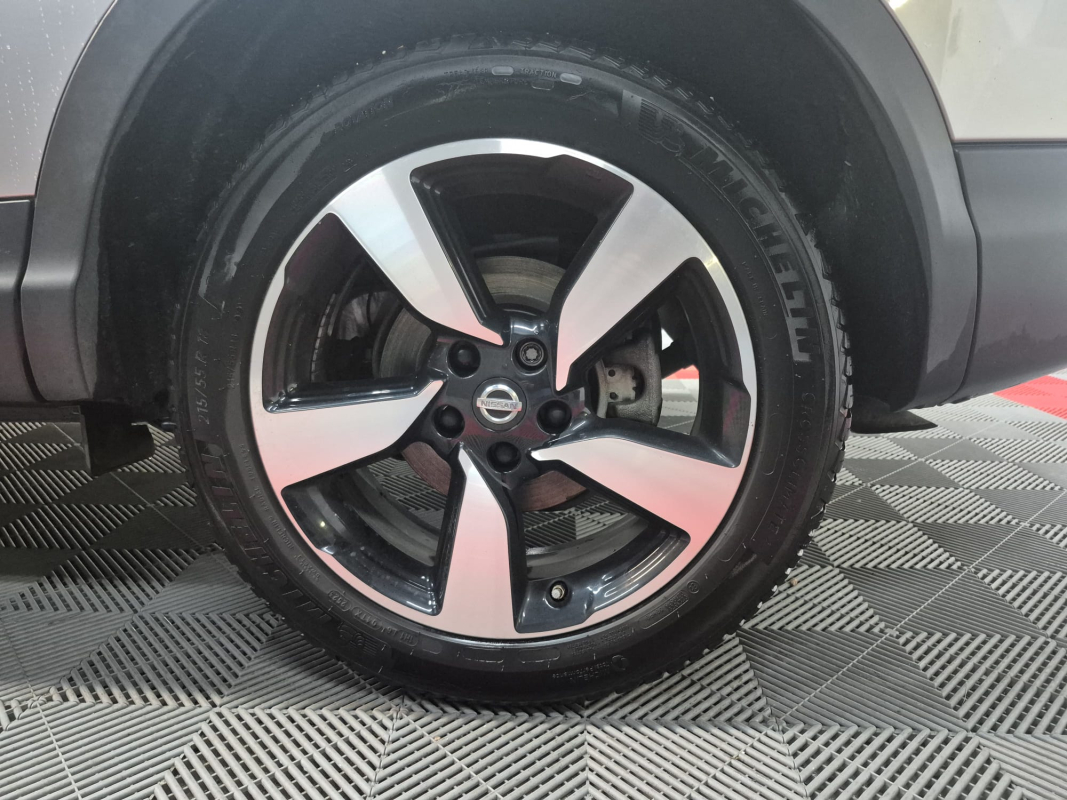 Nissan Qashqai — 33