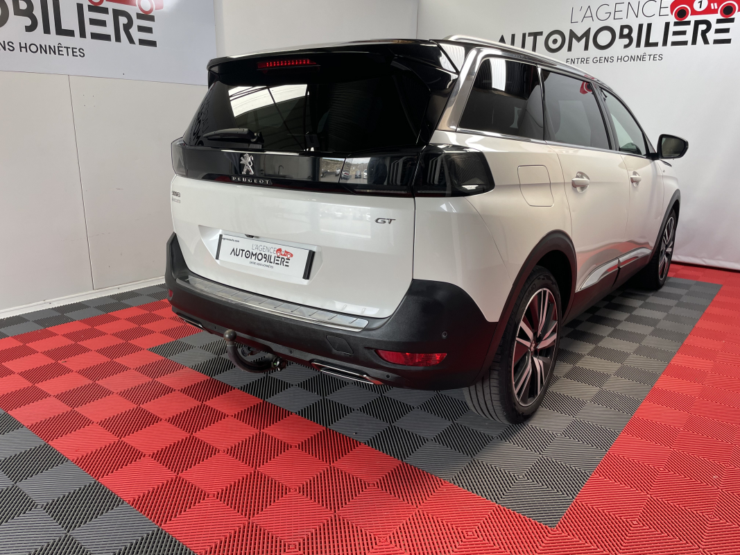 Peugeot 5008 — 8