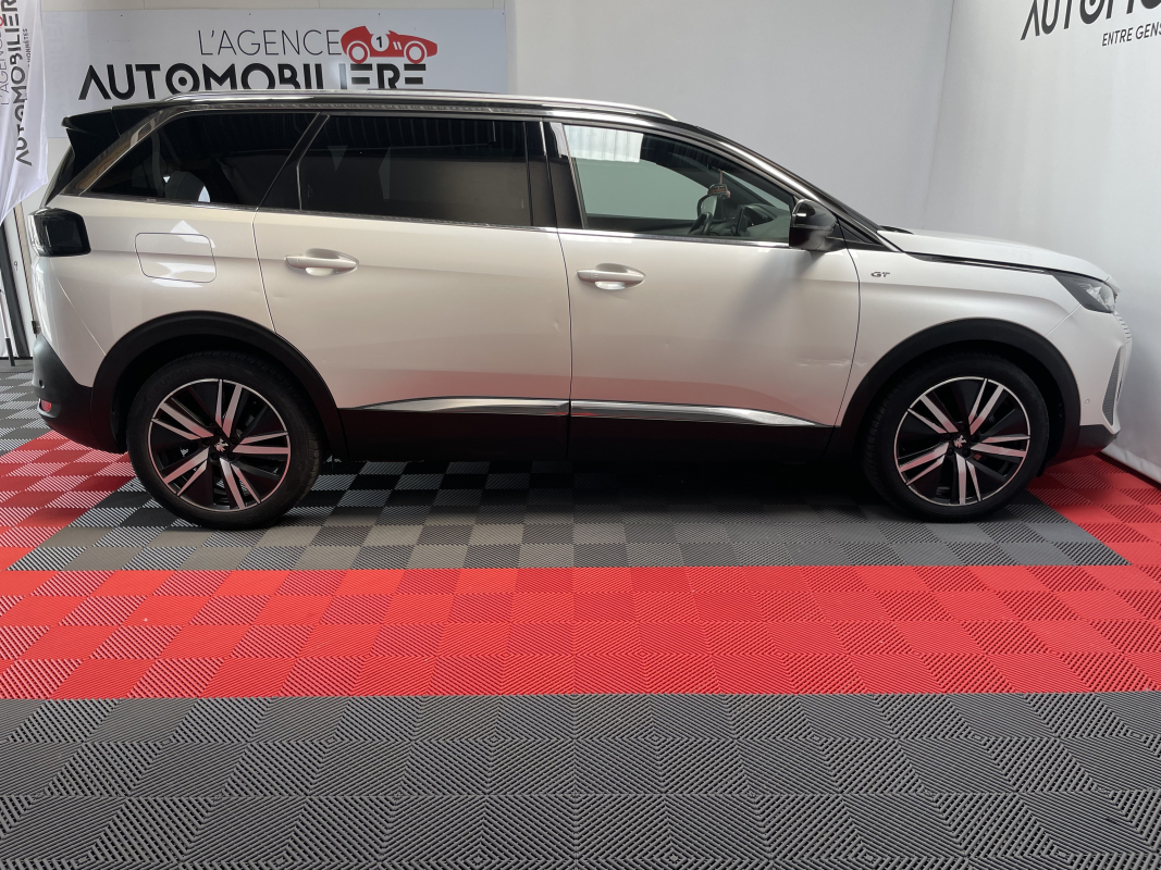 Peugeot 5008 — 9