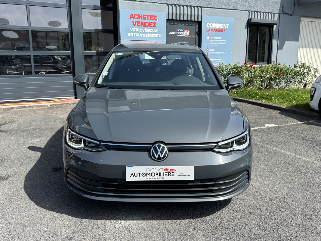 Volkswagen Golf — 3