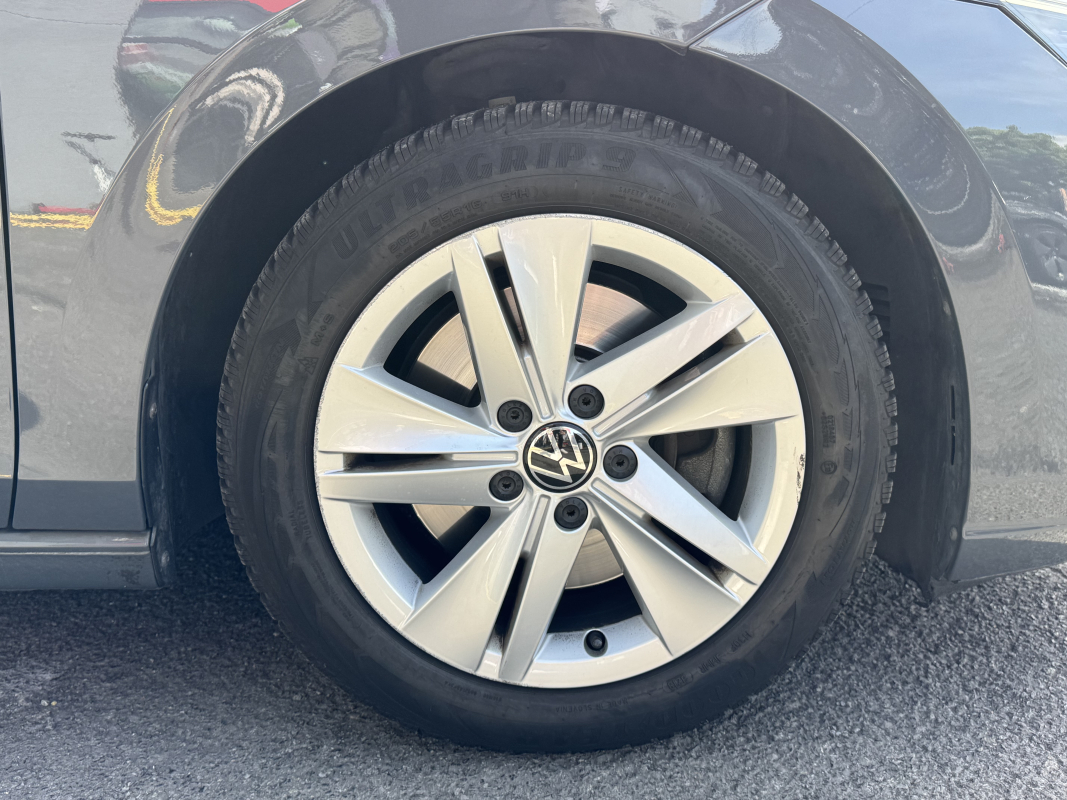 Volkswagen Golf — 9