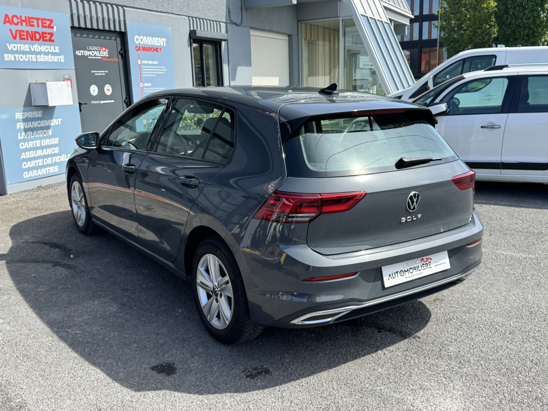 Volkswagen Golf — 10