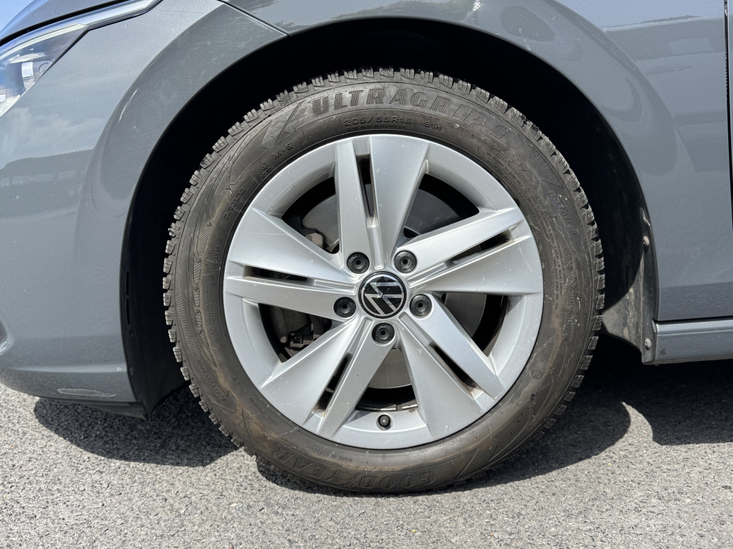Volkswagen Golf — 11