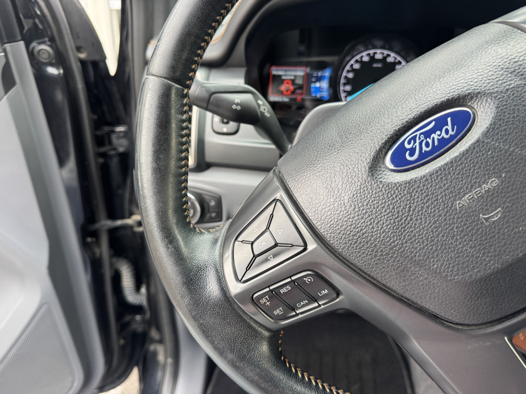 Ford Ranger — 10