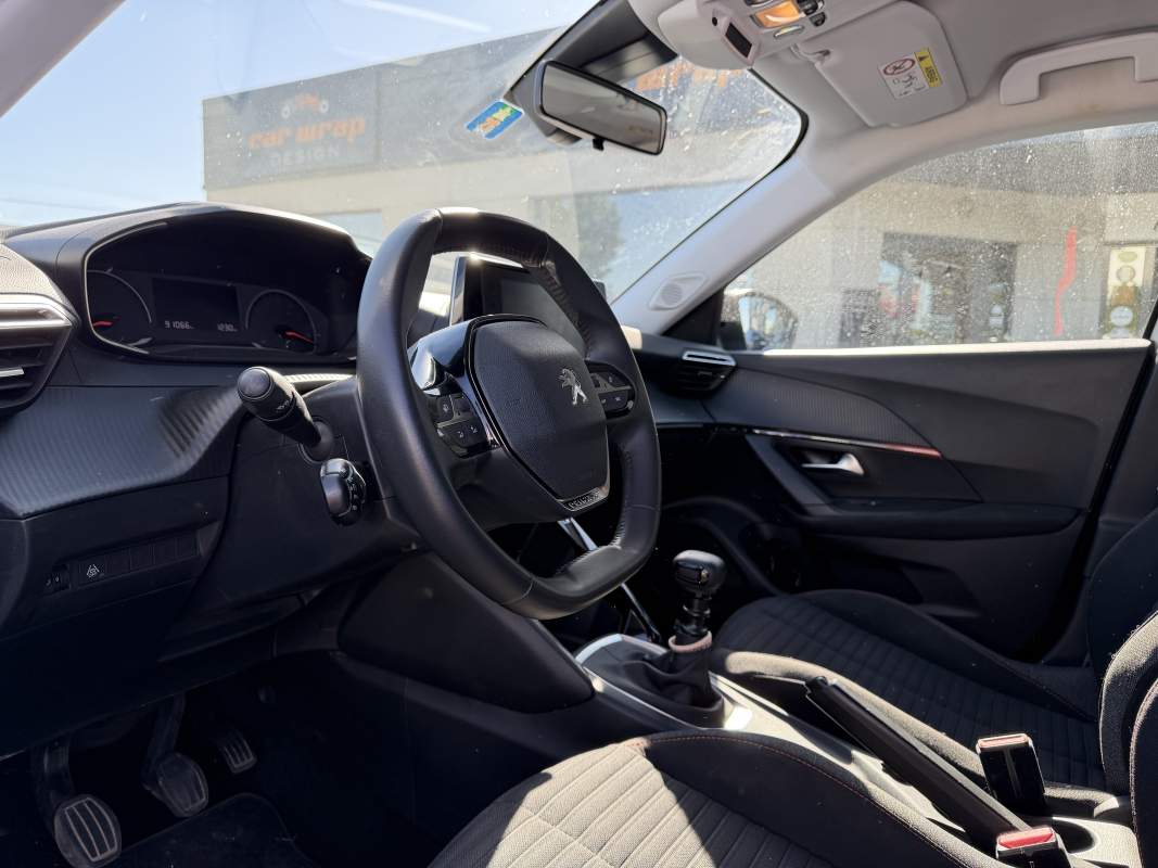 Peugeot 2008 — 9