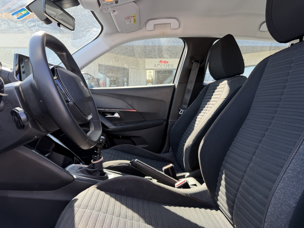 Peugeot 2008 — 10