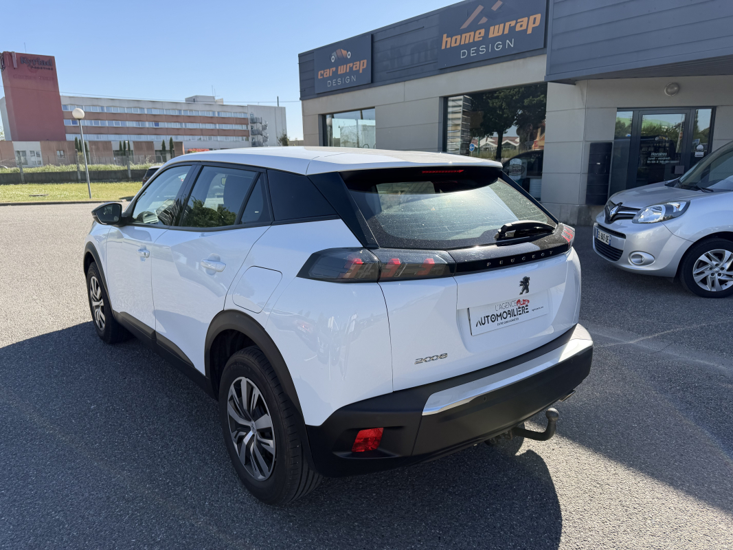 Peugeot 2008 — 3