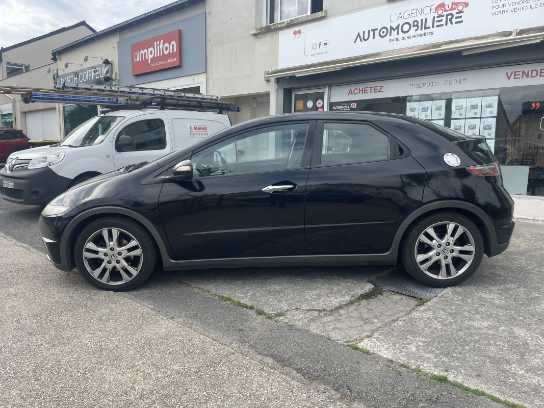 Honda Civic — 8
