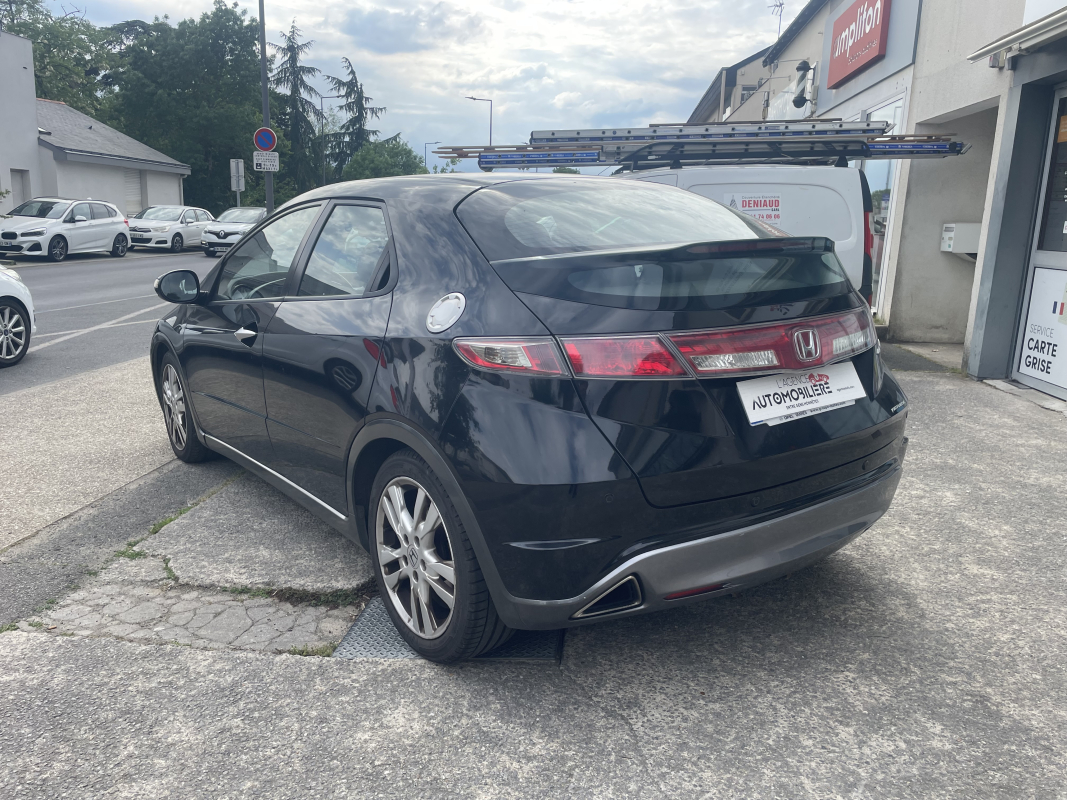 Honda Civic — 7