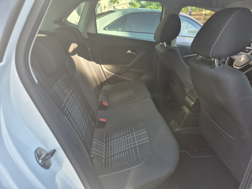 Volkswagen Polo — 17
