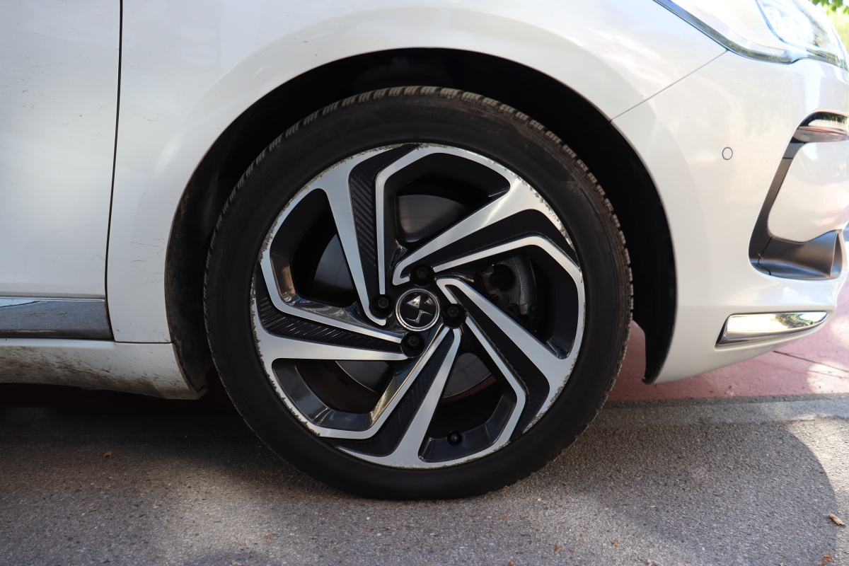 DS DS 5 — 36